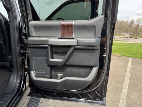 Used 2017 Ford F250 Platinum w/ Platinum Ultimate Package image 20