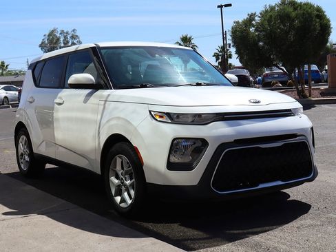 Used 2021 Kia Soul S image 14