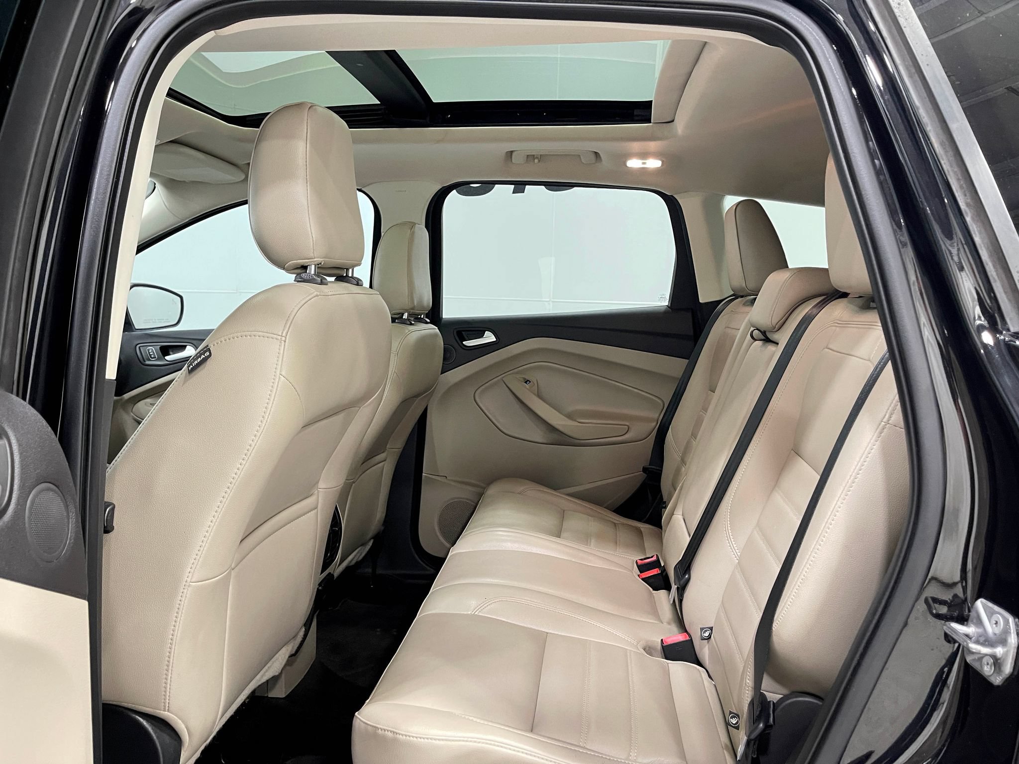 Used 2019 Ford Escape Titanium FWD image 30