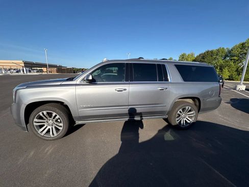 Used 2019 GMC Yukon XL Denali w/ Denali Ultimate Package RWD image 2