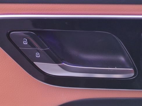 Used 2023 Mercedes-Benz GLC 300 4MATIC image 15