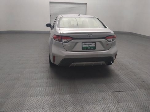 Used 2022 Toyota Corolla SE w/ SE Premium Package FWD image 6