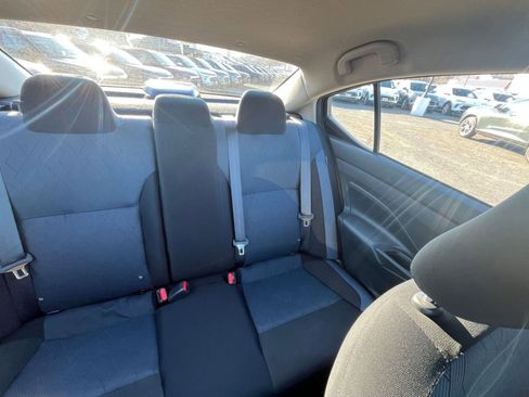 Used 2025 Nissan Versa SV image 35