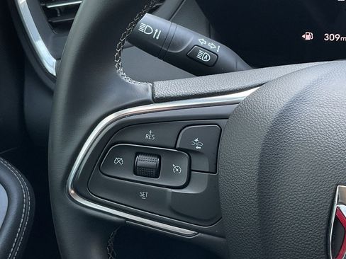 Used 2025 Buick Encore GX Preferred image 23