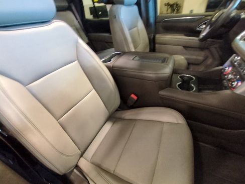 Used 2021 GMC Yukon SLT w/ SLT Luxury Plus Package image 24