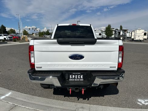 Used 2017 Ford F250 XLT w/ FX4 Off-Road Package AWD/4WD image 20