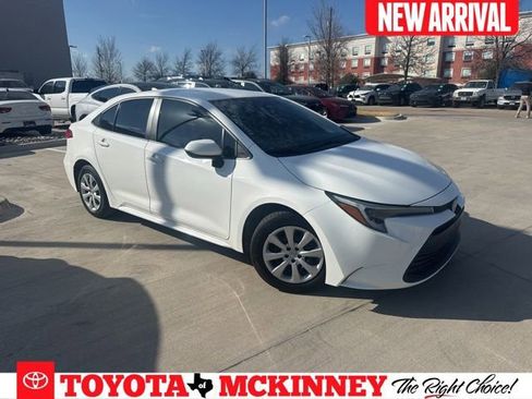 Used 2024 Toyota Corolla LE image 1