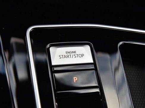 New 2026 Volkswagen Golf image 17