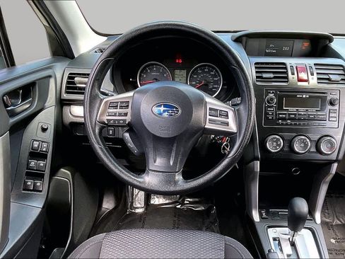 Used 2014 Subaru Forester 2.5i Premium w/ All-Weather Package AWD/4WD image 6