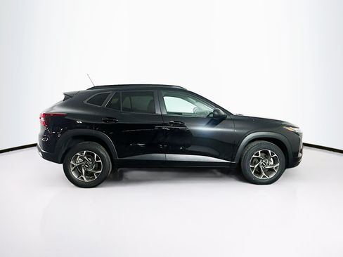 Used 2024 Chevrolet Trax LT w/ Driver Confidence Package FWD image 10