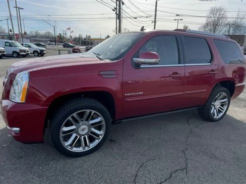Used 2014 Cadillac Escalade Premium image 6
