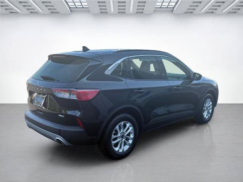 Certified 2020 Ford Escape SE AWD/4WD image 3