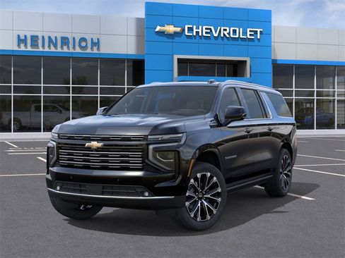 New 2025 Chevrolet Suburban High Country image 6