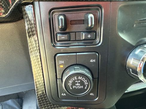 Used 2021 Ford F150 Lariat w/ Equipment Group 502A High image 8