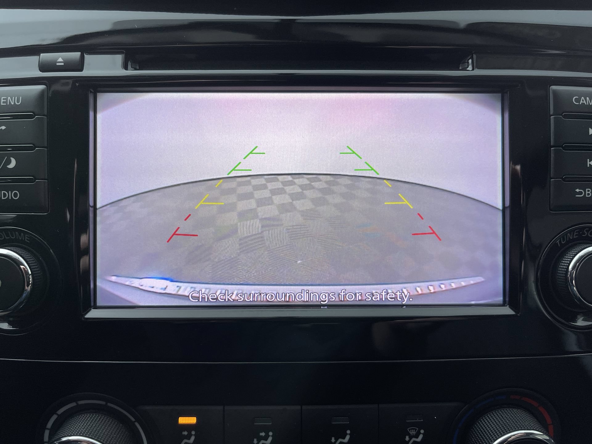 Used 2018 Nissan Rogue S AWD/4WD image 19