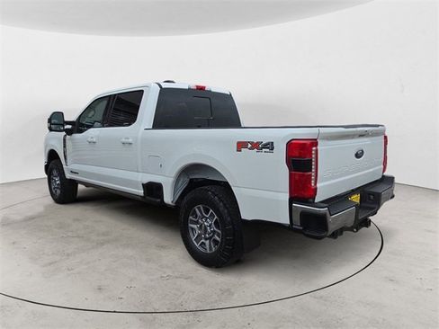 Certified 2023 Ford F250 Lariat w/ Lariat Ultimate Package image 3