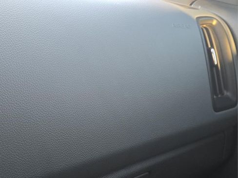 Used 2022 Chevrolet Colorado Z71 w/ Safety Package image 27