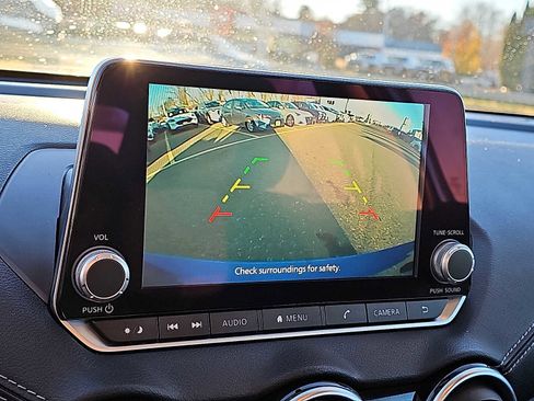 Used 2023 Nissan Sentra SV image 18