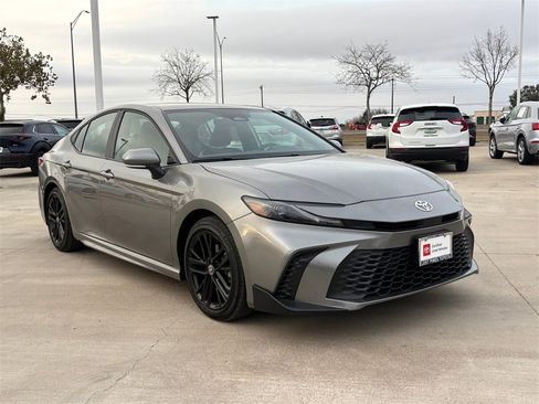 Certified 2025 Toyota Camry SE w/ Multimedia Upgrade Package image 5