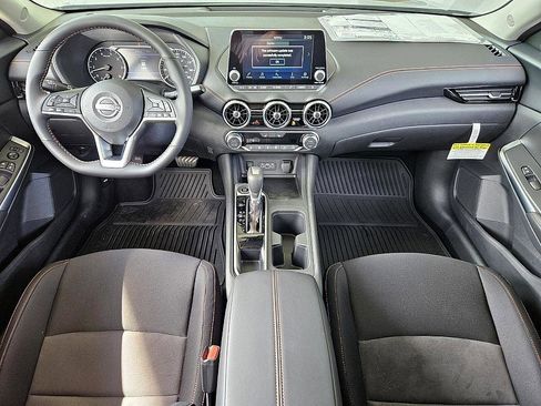New 2025 Nissan Sentra SR image 10