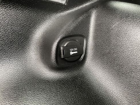 Certified 2021 Jeep Cherokee Latitude Lux 80th Anniv w/ Quick Order Package 26U 80TH FWD image 47