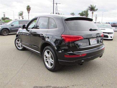 Used 2016 Audi Q5 2.0T Premium Plus w/ Technology Package image 4