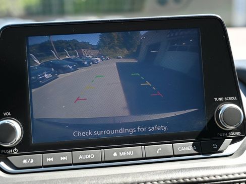 Used 2023 Nissan Rogue SV FWD image 20