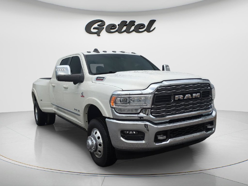 Used 2024 RAM 3500 Limited AWD/4WD image 3