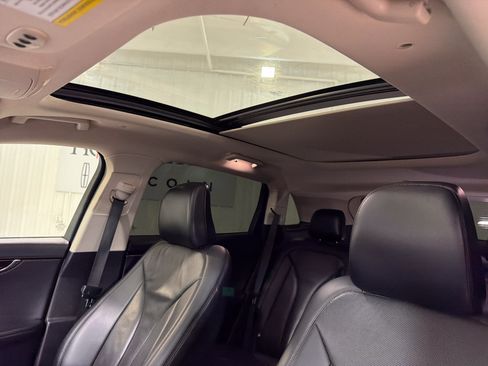 Used 2022 Lincoln Nautilus Reserve FWD image 14