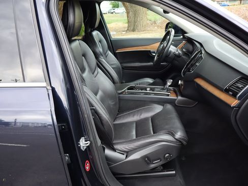 Used 2017 Volvo XC90 T6 Inscription w/ Vision Package AWD/4WD image 23