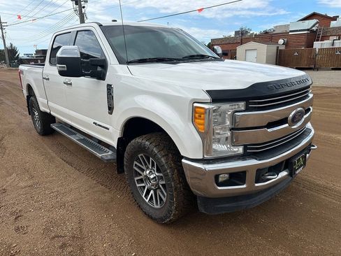 Used 2017 Ford F250 Lariat w/ Chrome Package AWD/4WD image 6