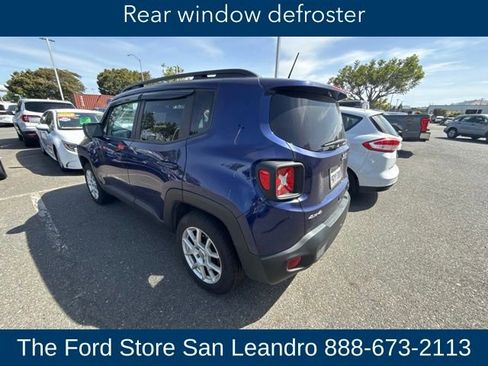 Used 2021 Jeep Renegade Latitude w/ Convenience Group AWD/4WD image 18