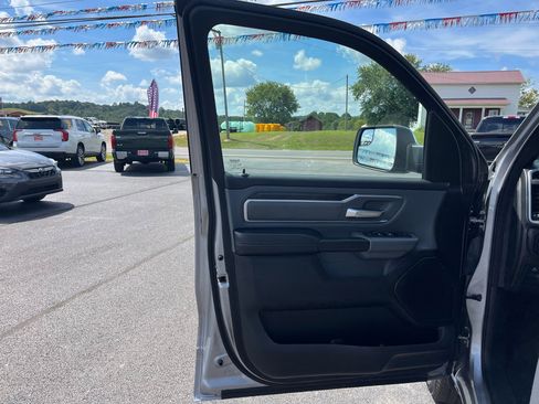 Used 2022 RAM 1500 Big Horn image 10