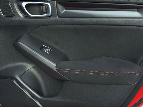 Used 2025 Honda Civic Type R image 37