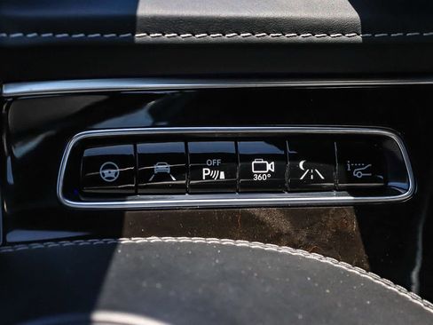Used 2016 Mercedes-Benz S 63 AMG 4MATIC Coupe image 37