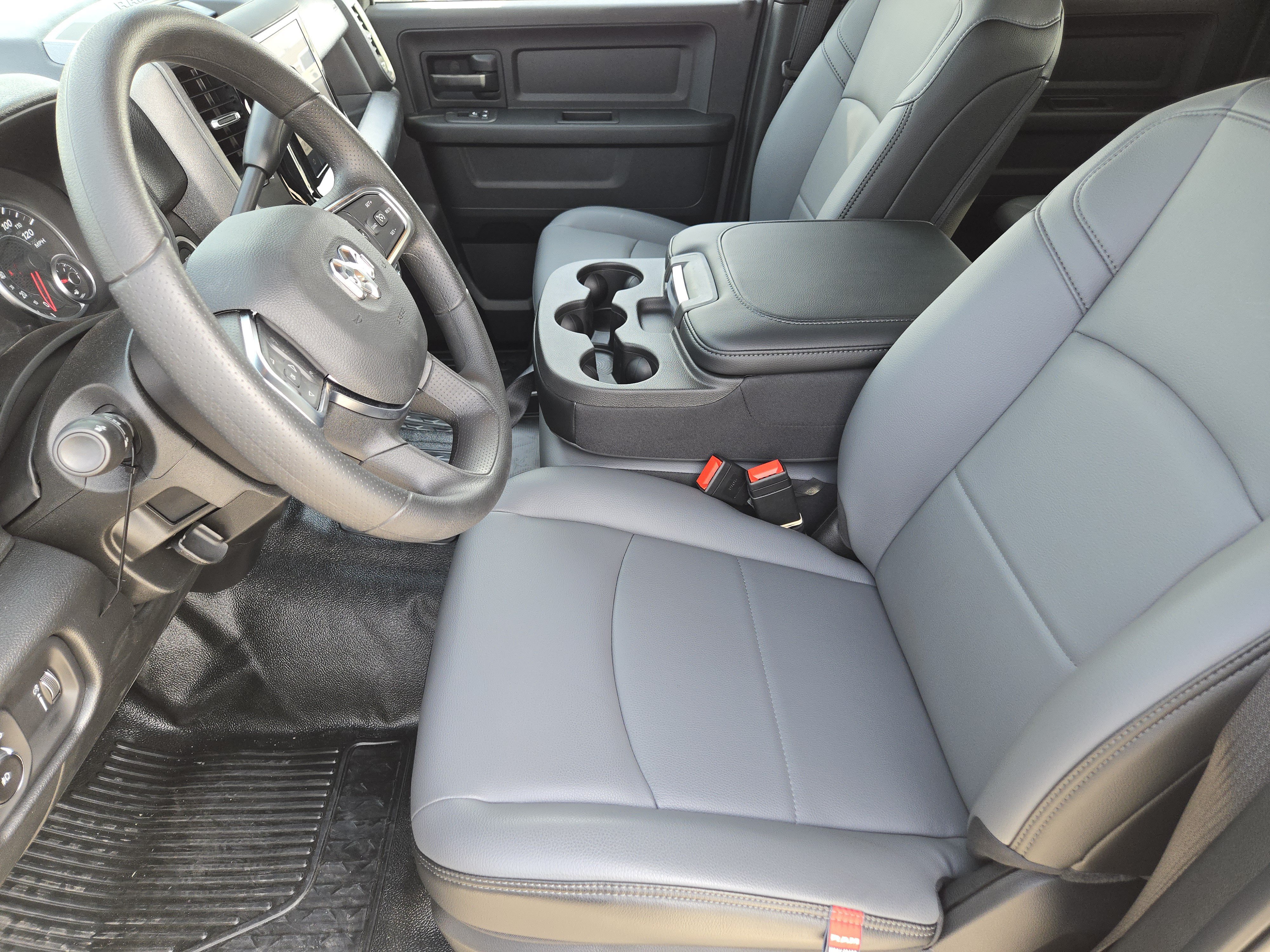 New 2026 RAM 5500 Tradesman w/ Chrome Appearance Group AWD/4WD image 10