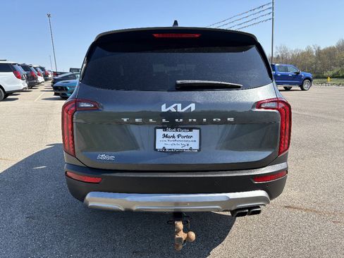 Used 2022 Kia Telluride S image 4