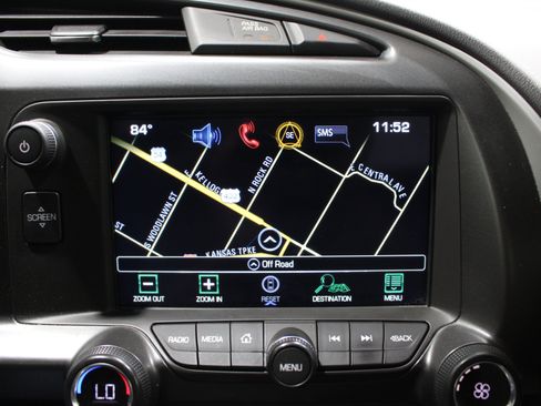Used 2019 Chevrolet Corvette Stingray Coupe w/ LPO, Stingray Logo Package RWD image 18