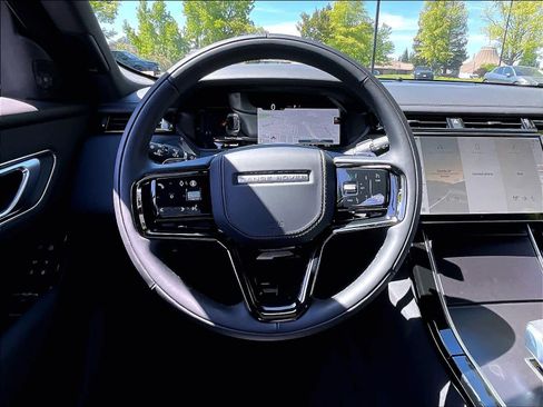 New 2026 Land Rover Range Rover Velar Dynamic SE AWD/4WD image 15