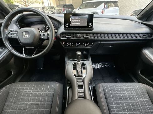 Used 2025 Honda HR-V Sport image 24