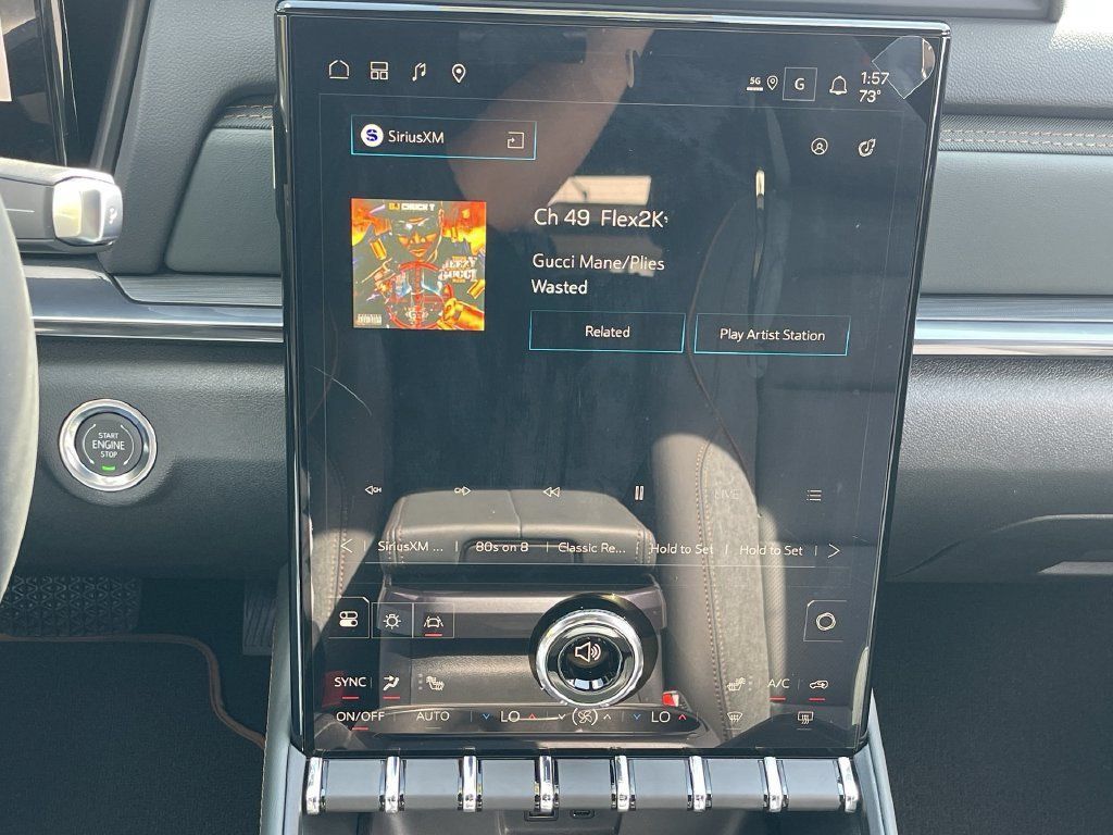 New 2027 GMC Terrain AT4 w/ Technology Package II AWD/4WD image 13