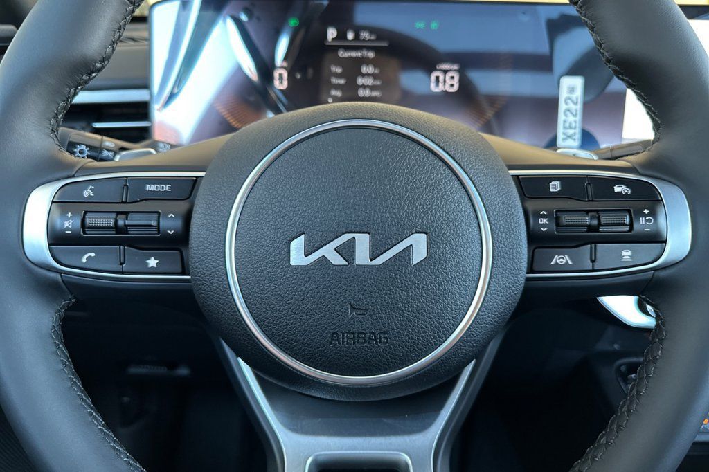New 2026 Kia K5 GT FWD image 25