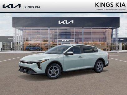 New 2025 Kia K4 LXS