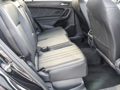 Certified 2024 Volkswagen Tiguan SE image 31