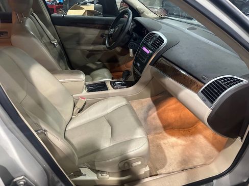 Used 2009 Cadillac SRX AWD w/ Third Row Seating Package image 14