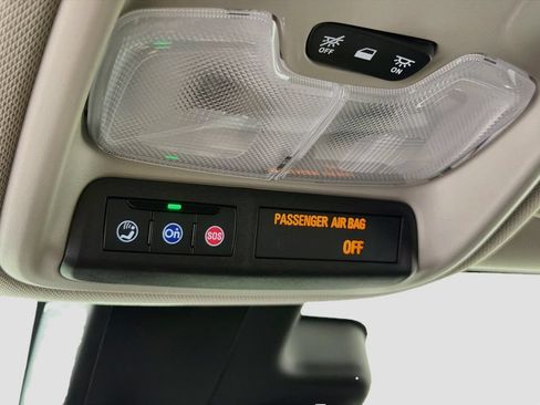 Used 2025 Buick Encore GX Sport Touring FWD image 33