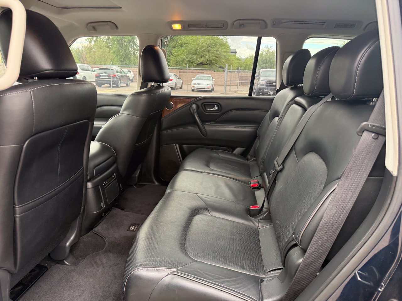 Used 2018 INFINITI QX80 4WD w/ Driver Assistance Package image 11
