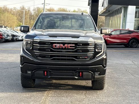 Used 2024 GMC Sierra 1500 AT4 w/ Technology Package image 13