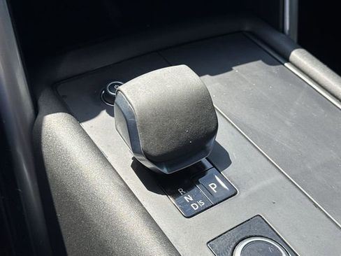 Used 2021 Land Rover Discovery S R-Dynamic AWD/4WD image 17