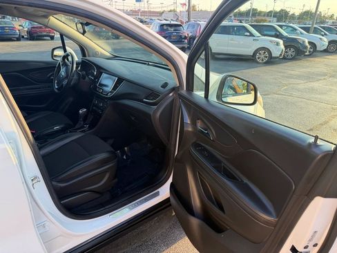 Used 2019 Buick Encore Preferred FWD image 7